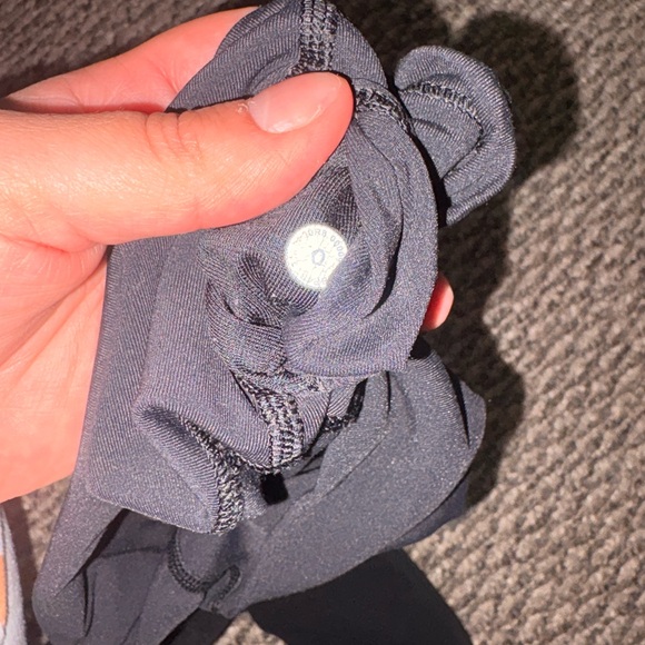 lululemon athletica Kids Black Leggings - Picture 4 of 8